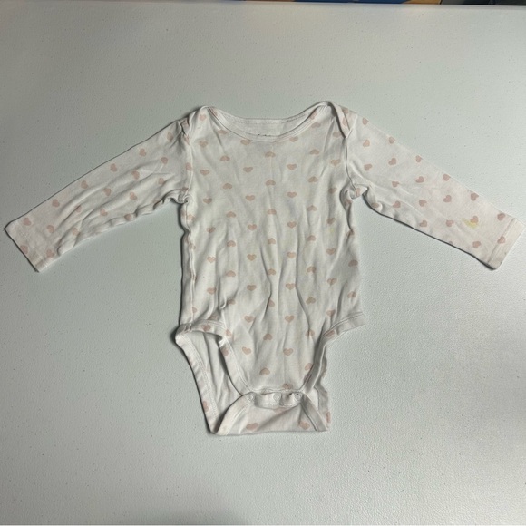 Pink and White Heart Patterned Kids Onesies Set of 2 Size 18 Months - Picture 2 of 7